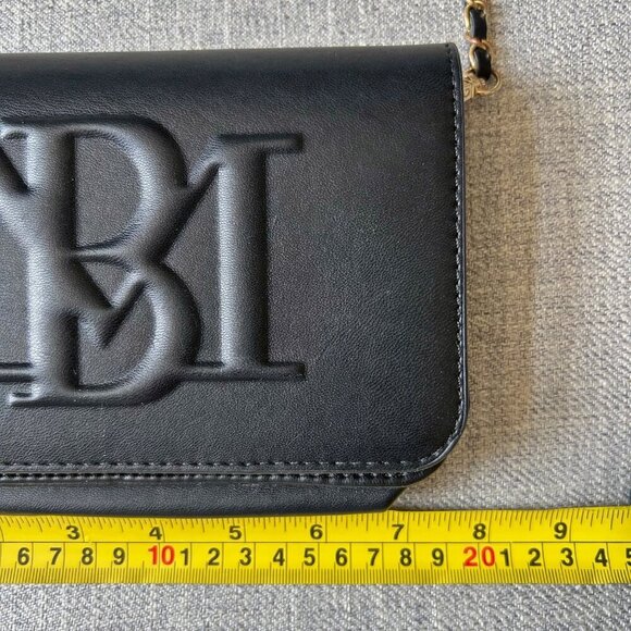 Badgley Mischka black debossed crossbody purse vegan leather - Picture 7 of 16